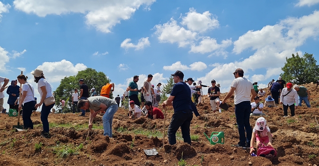 Sıfır Atık Ormanı yeni dikilen fidanlar ile büyüyor