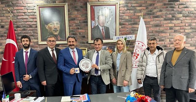 Yeni Sendikadan Kalın’a hayırlı olsun ziyareti
