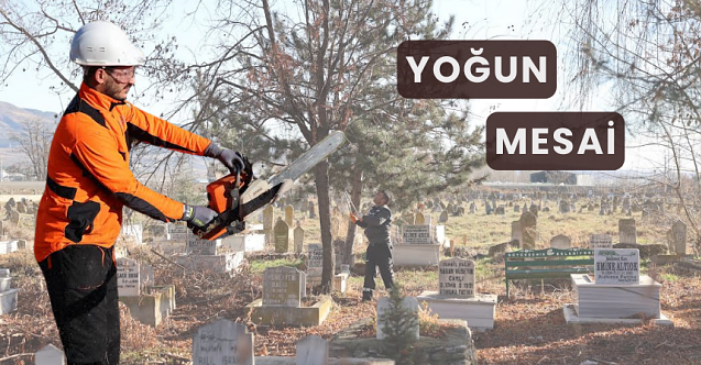 Mezarlıkların Temizliği Sürüyor