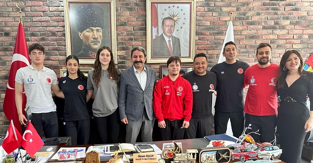 Milli Takım Sporcularından Eskişehir Gençlik ve Spor İl Müdürü Kalın’a Ziyaret