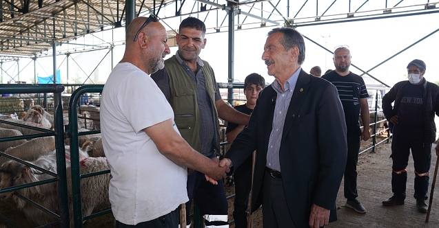 Başkan Ataç’tan Hayvan Pazarına Ziyaret