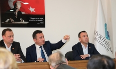 Başkan Dökmeci: Basın Mensuplarından Özür Dile”