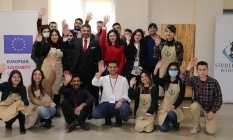 Yabancı gençler dünyanın merkezinde!