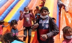 Bir günlüğüne de olsa yüzleri güldü