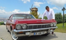 Sıfır otomobil fiyatına 1965 model klasik araç aldı
