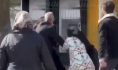 Bursa'da dilenciler öyle bir nedenden kavga ettiler ki!