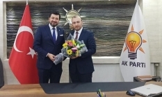 Hakan Çizmelioğlu görevini devretti