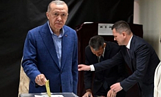 Cumhurbaşkanı Recep Tayyip Erdoğan, oyunu Üsküdar’da kullandı
