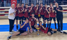 Eskişehir Fatih Fen Lisesi ‘Erkek Voleybol’ da şampiyon