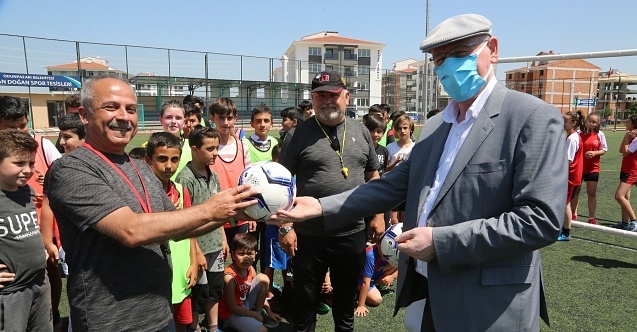 Başkan Kurt Öncü Spor Kulübünü ziyaret etti