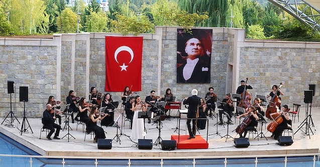 Büyükşehir Senfoni Orkestrası#039;nın konserleri başlıyor