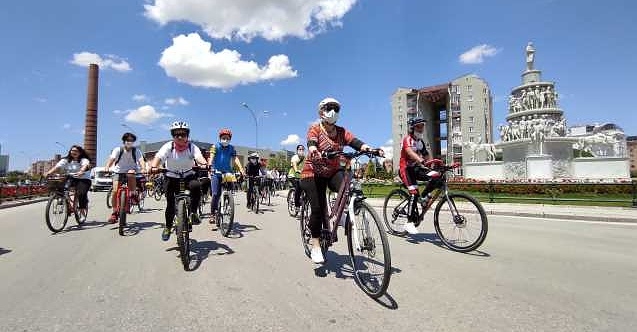 Sağlık için pedal çevirdiler