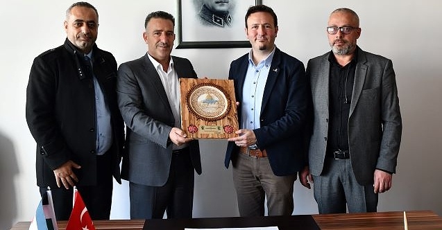 Salfeet Belediyesi Tepebaşı#039;nda!