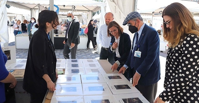 Başkan Büyükerşen kitap dostlarıyla buluştu!
