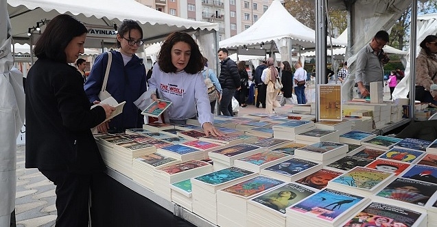 Eskişehir#039;de kitap günlerine büyük ilgi!