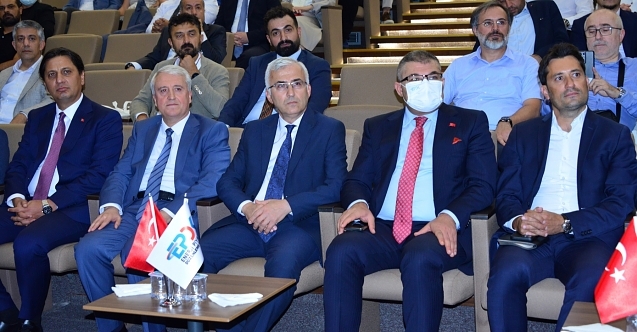 Rektör Çolak: Teknoloji ülkelerin kalkınmalarında belirleyici rol oynamaktadır