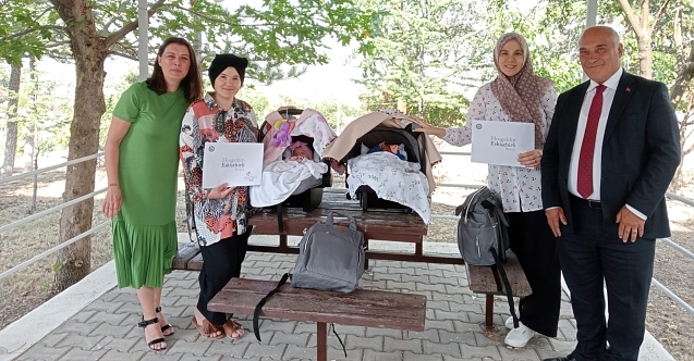 Eskişehir#039;de yeni doğanlar hediyelerle karşılanıyor