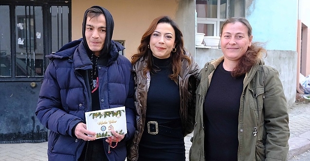 Yeni yıl hediyelerini emekleriyle kazandılar