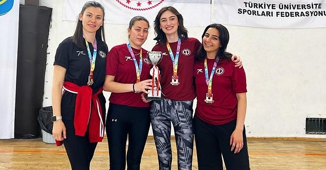 Anadolu Üniversitesi#039;nden eskrimde büyük başarı
