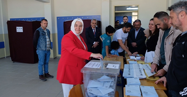 AK Parti Eskişehir Milletvekili Prof. Dr. Ayşen Gürcan oyunu kullandı