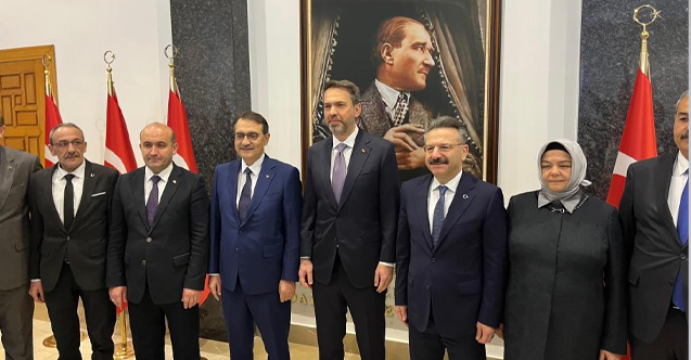 Enerji ve Tabii Kaynaklar Bakanı Bayraktar Eskişehir#039;de