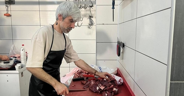 Herkes bayramda kasaplar iş başında