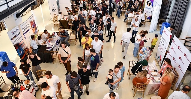 İş arayanlar işverenlerle buluştu