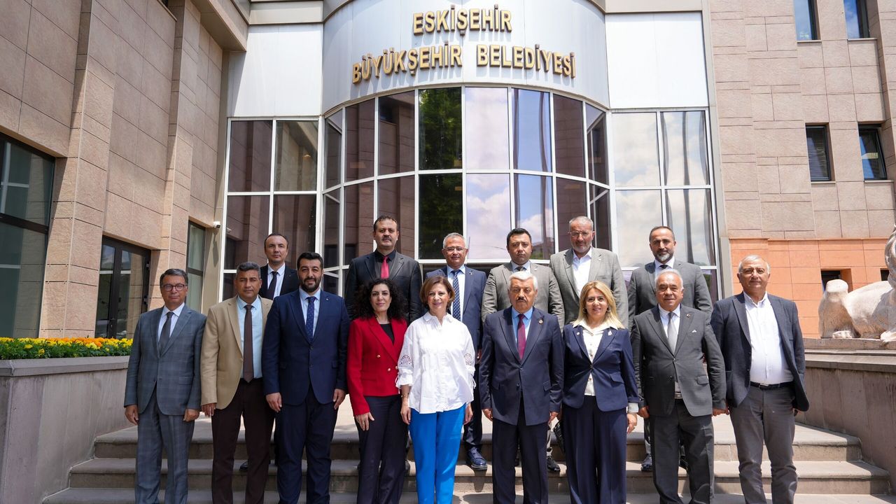 Başkan Karamanlı’dan Başkan Ünlüce’ye Nezaket Ziyareti