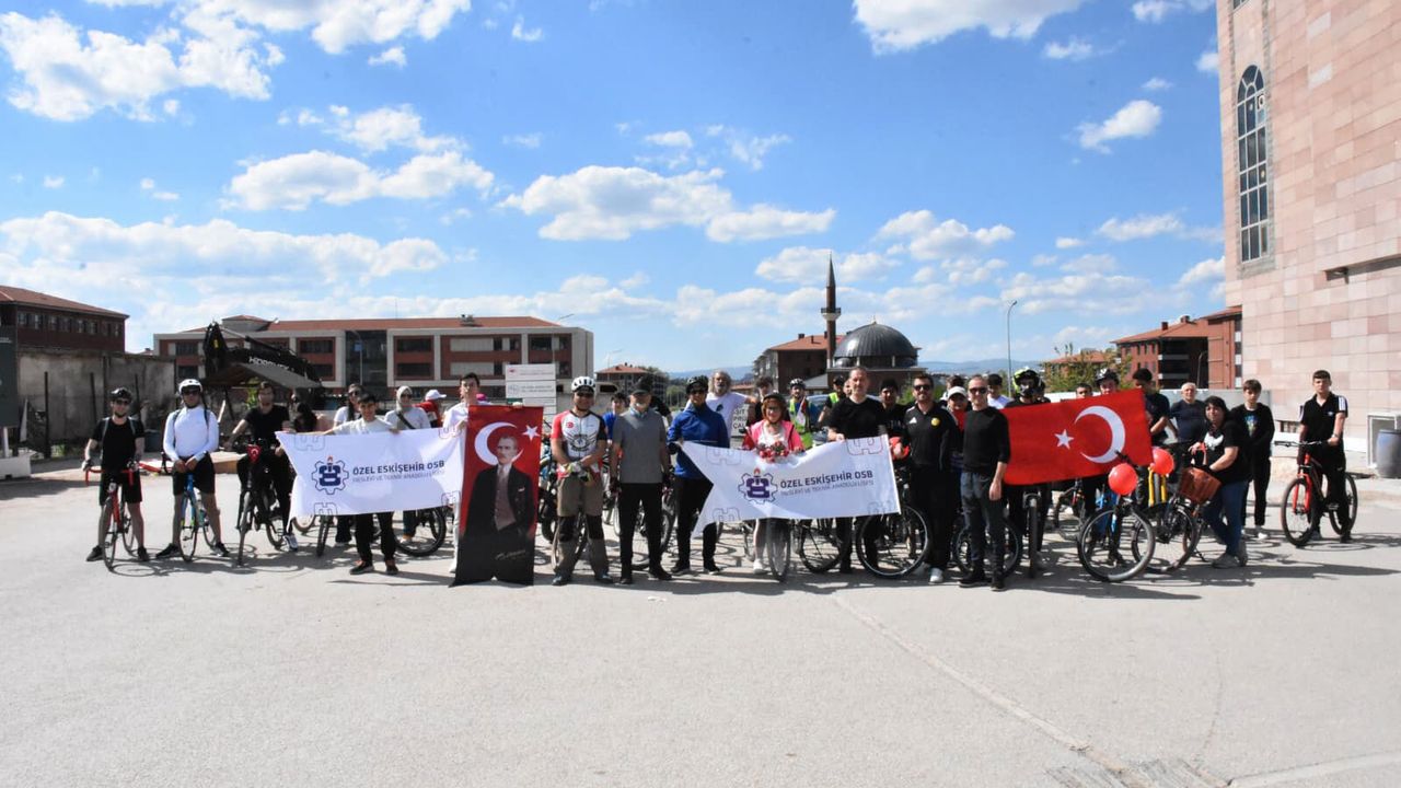 EOSB Teknik Kolej 19 Mayıs Bisiklet Turu Coşkusu