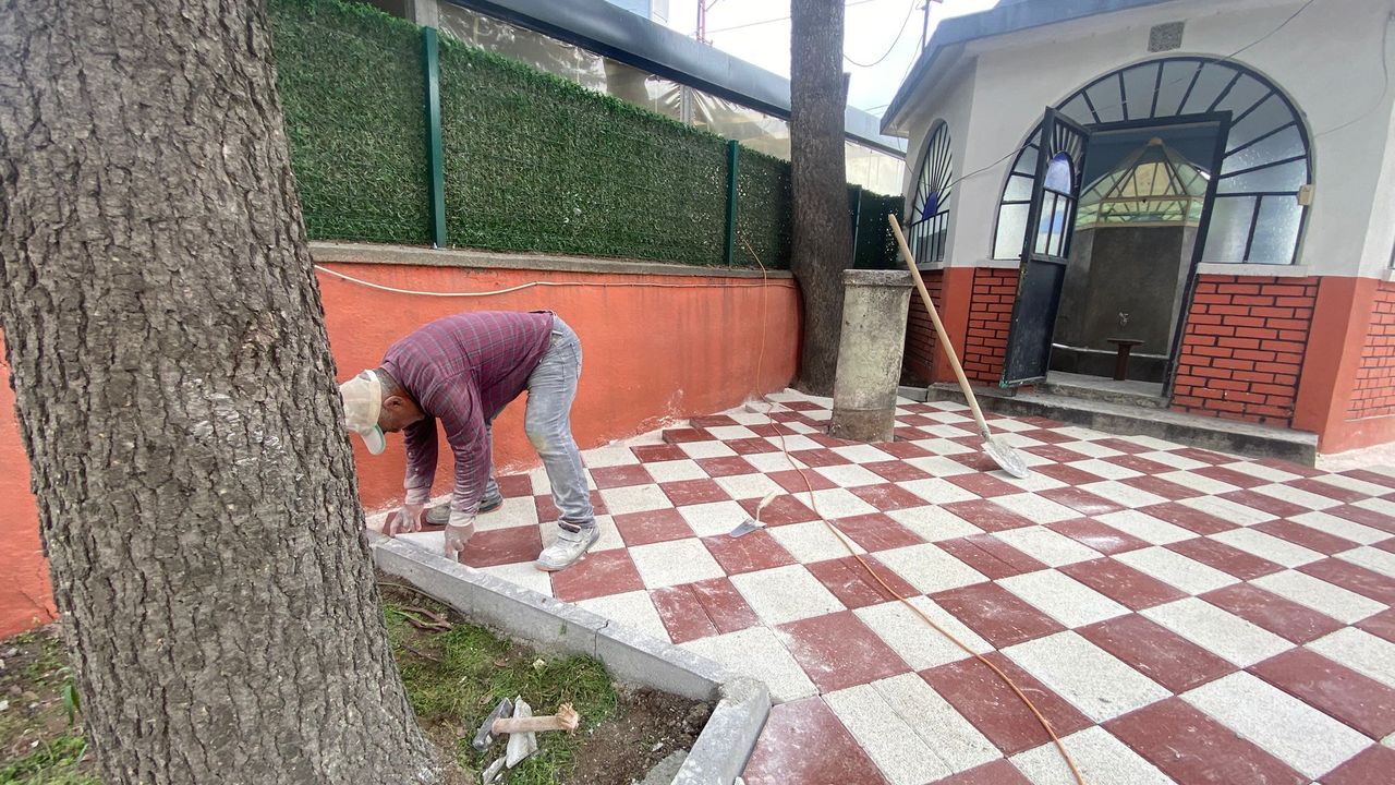 İnönü Belediyesi Oklubalı Mahallesi’nde çalışmalarını sürdürüyor