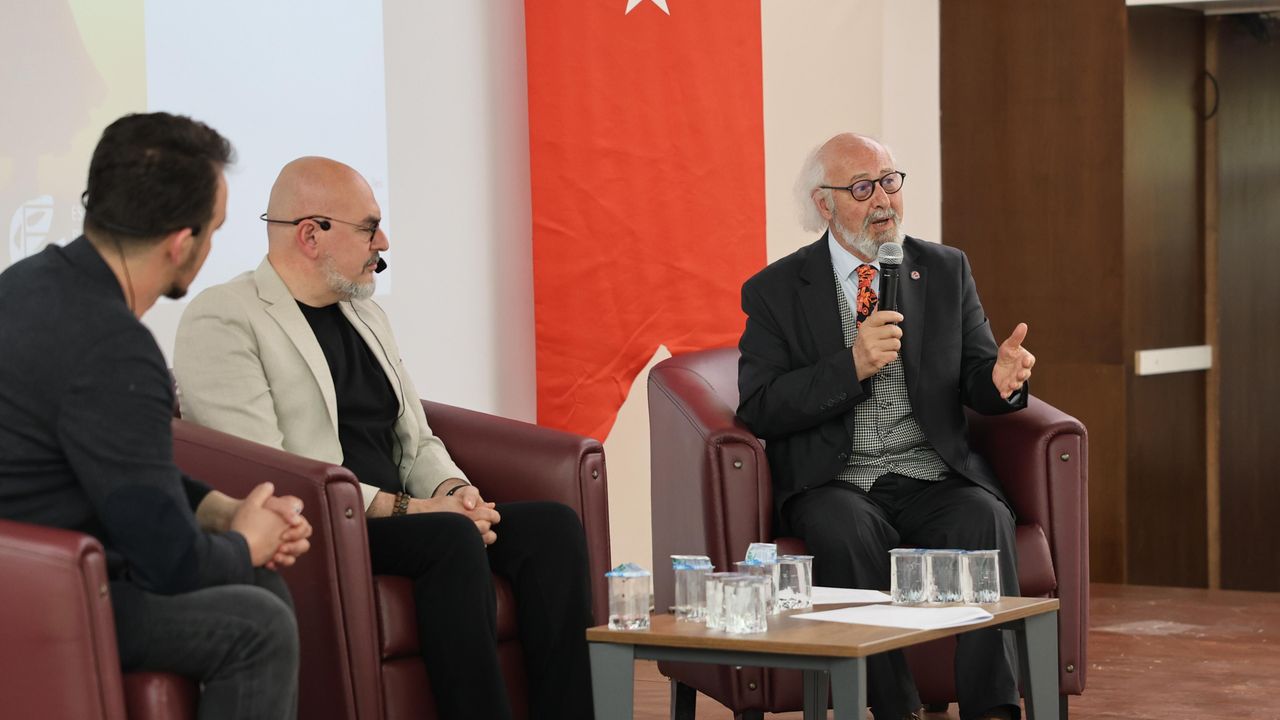 Yunus Bizim Neyimiz Olur? söyleşisine yoğun ilgi