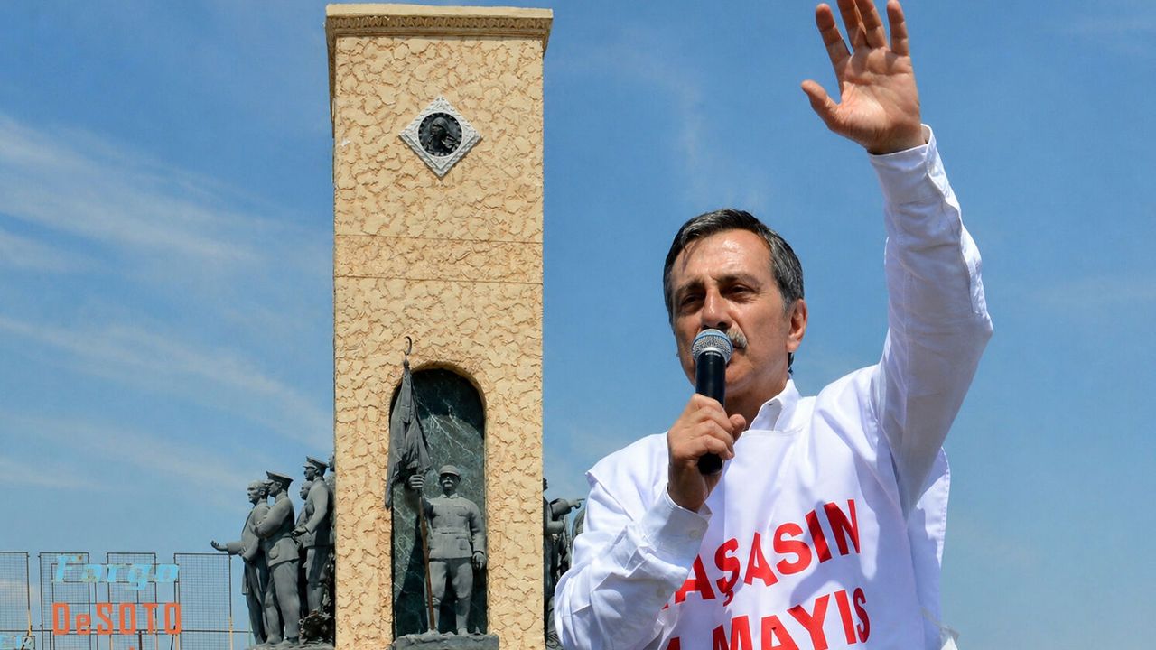Tepebaşı Belediye Başkanı Ataç’tan 1 Mayıs Dayanışma Vurgusu