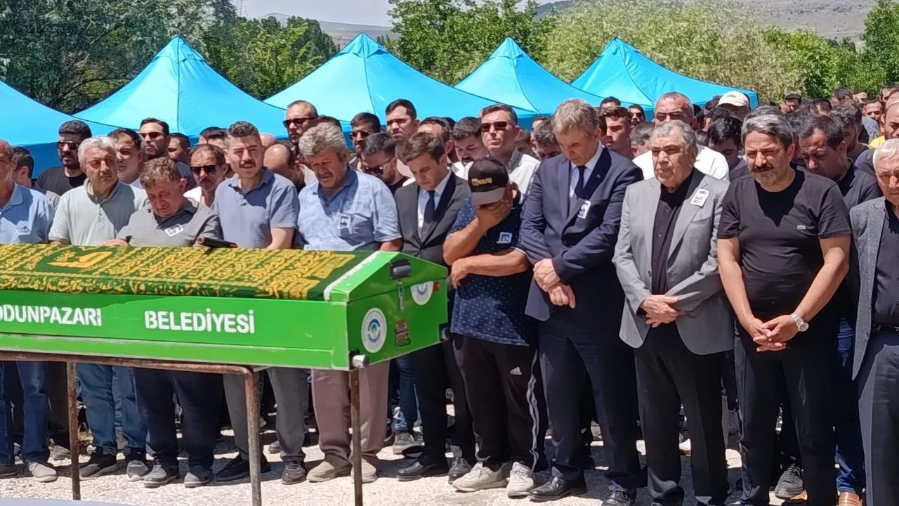 Maden İşçisi Osman Uysal Son Yolculuğuna Uğurlandı
