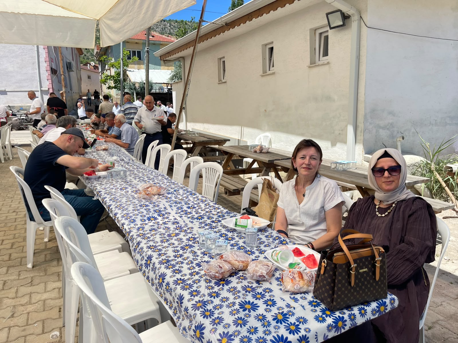 Karaoğlan Köyü Halkı Geleneksel Yağmur Duası ve Yemek İkramında Buluştu