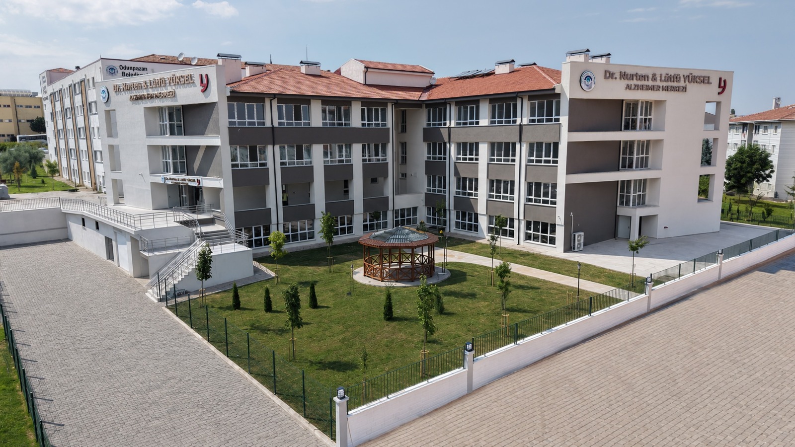 Dr. Nurten-Lütfü Yüksel Alzheimer Merkezi Kapılarını Açıyor