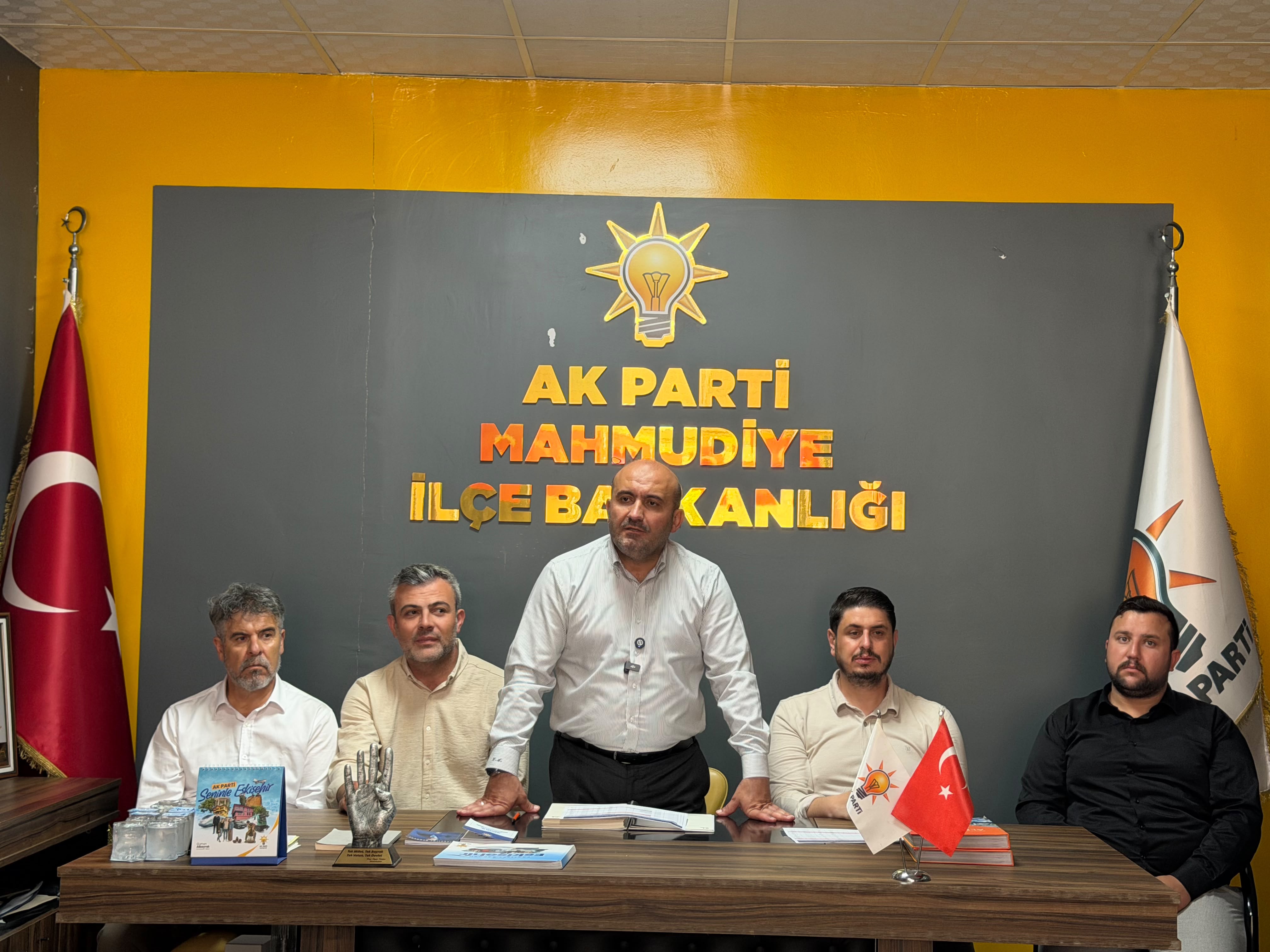 AK Parti Eskişehir İl Başkanı Gürhan Albayrak'tan Sarıcakaya ve Mahmudiye Mesaisi