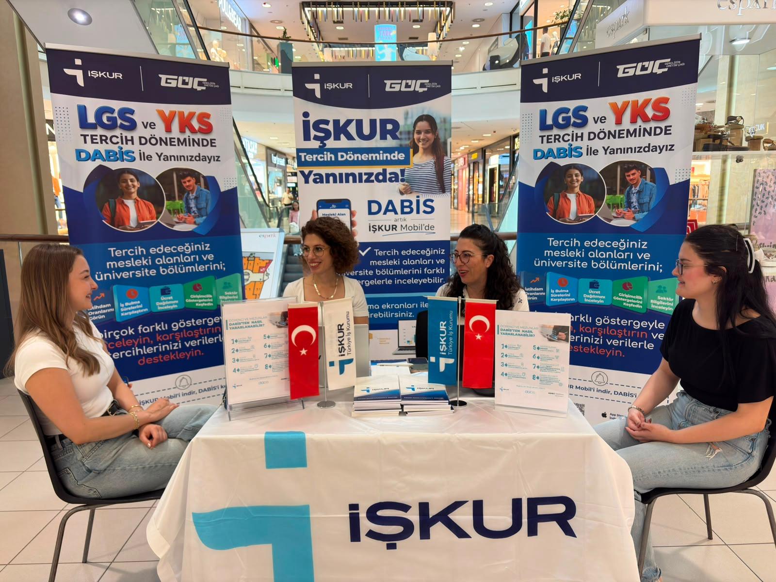 İŞKUR'dan öğrencilere veri destekli rehberlik