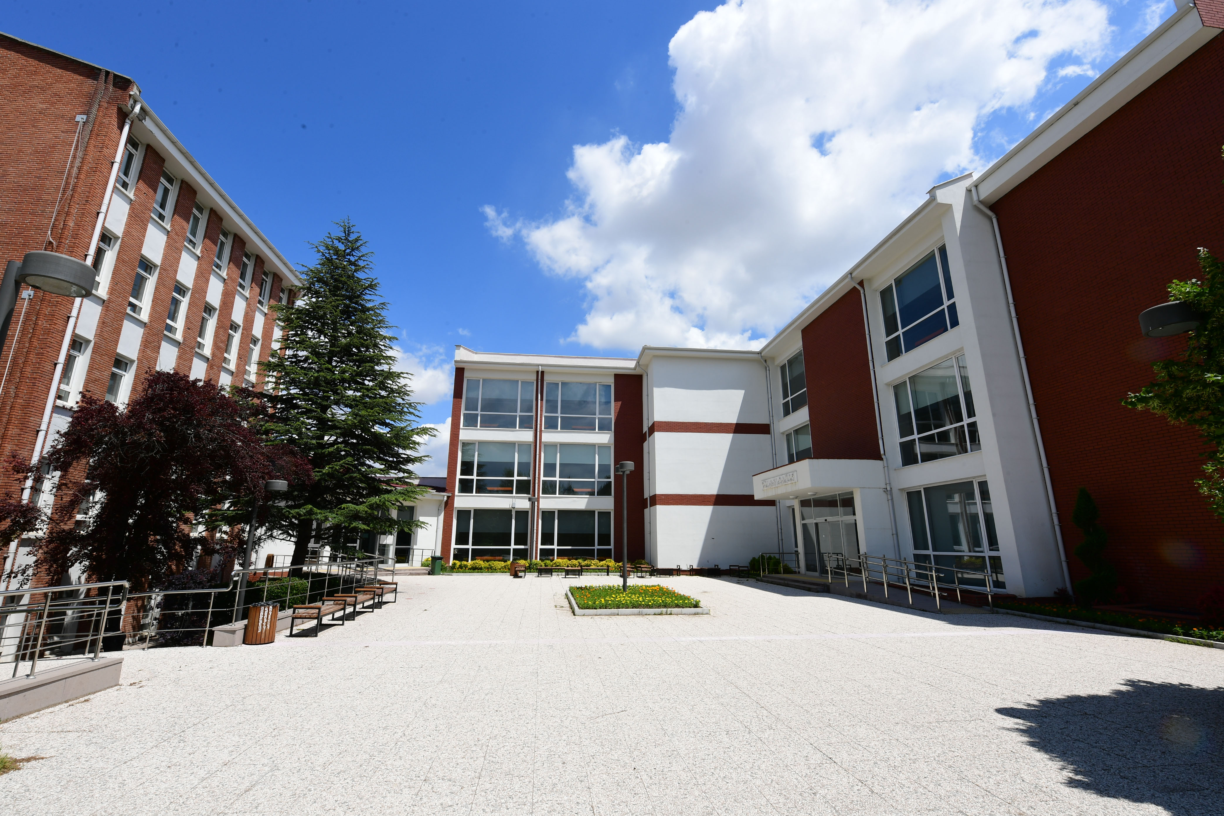 Anadolu Üniversitesi GSF ile Sanat Dünyasına Uzanıyor