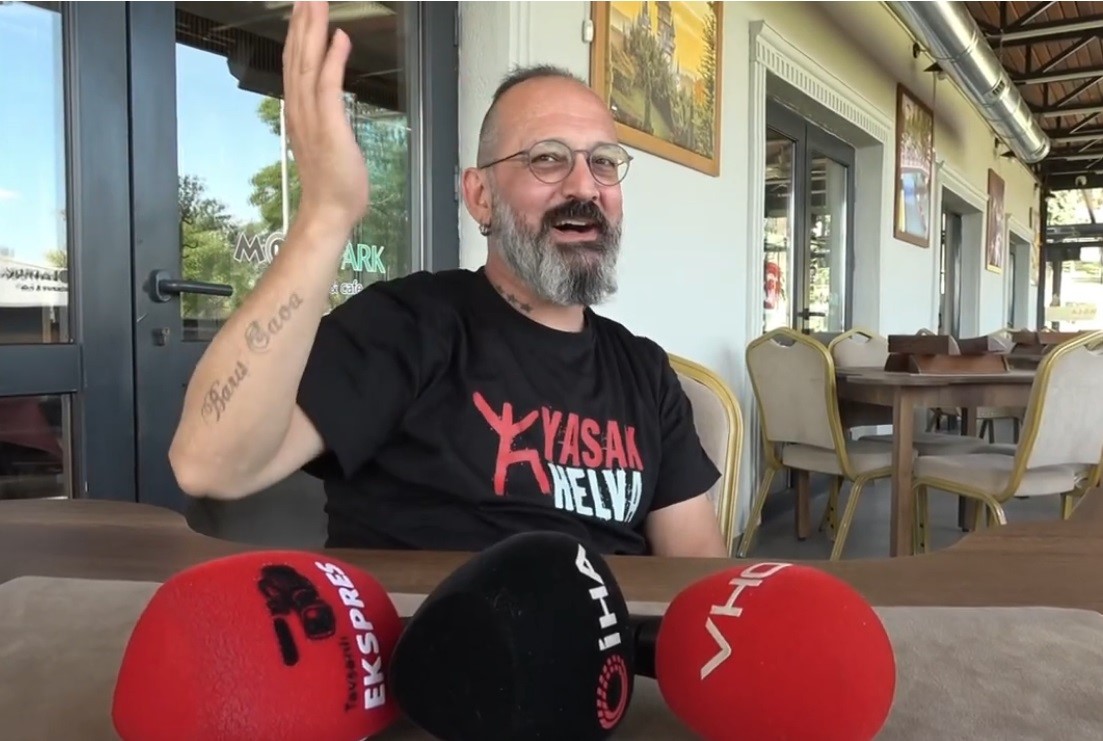 Ünlü müzisyen Özgür Can Öney, baba ocağı Tavşanlı’da çocukluk hatıralarını tazeledi