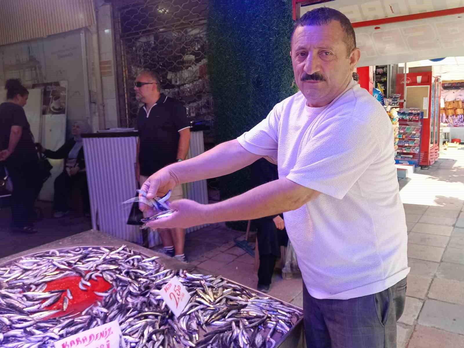 Eskişehir’de balık sezonu ucuzlukla başladı