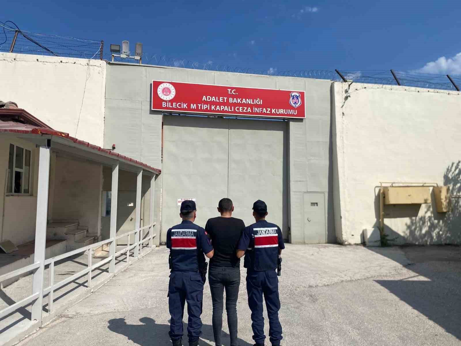 Bilecik’te ’Dolandırıcılık’ suçundan 3 yıl 9 ay hapis cezası olan şahıs yakalandı