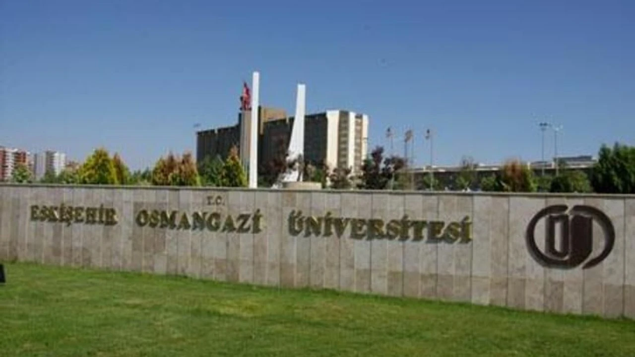 ESOGÜ’de Transit Araç Geçişleri Yasaklandı