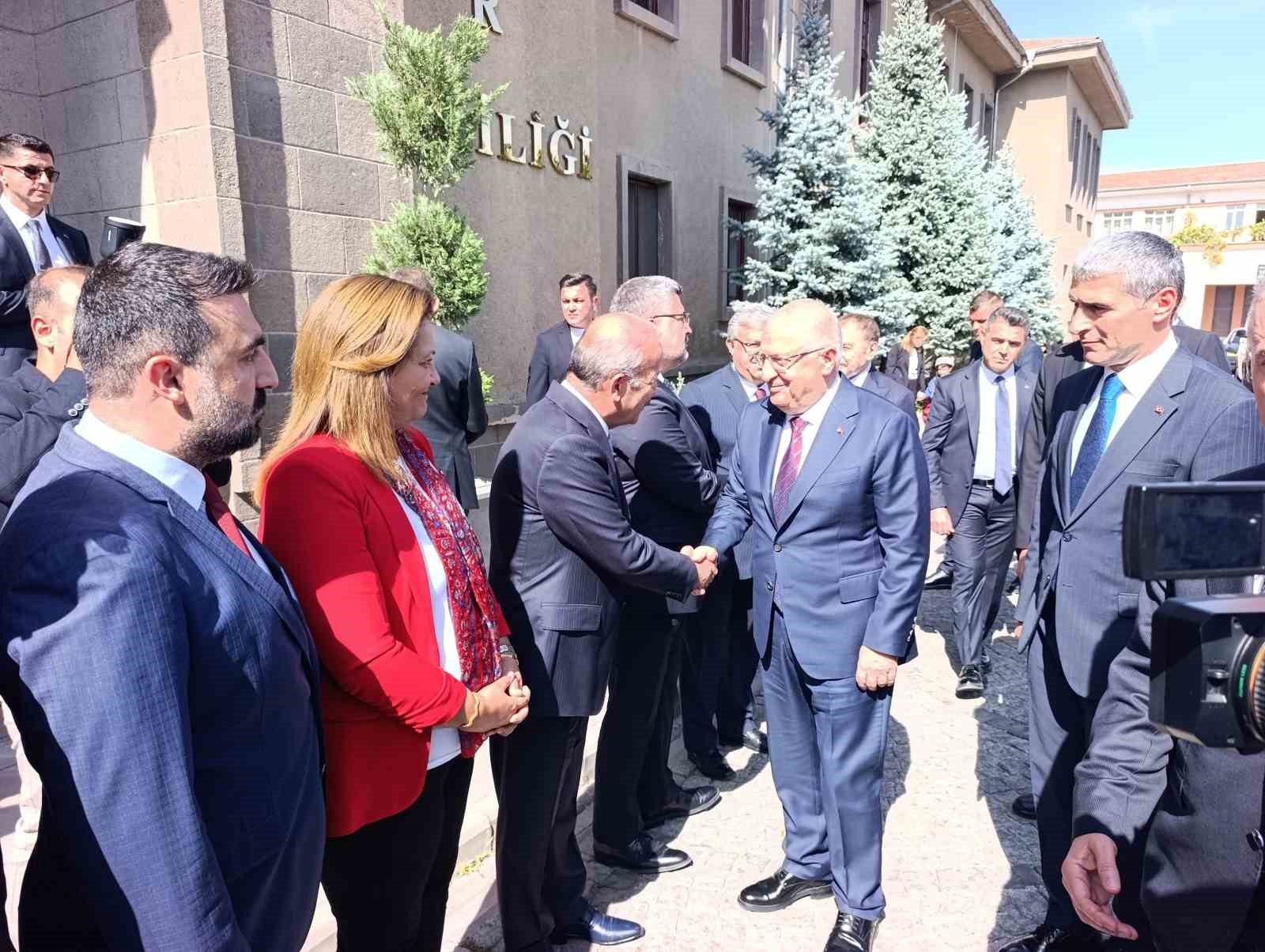 Bakan Güler Afyonkarahisar’da