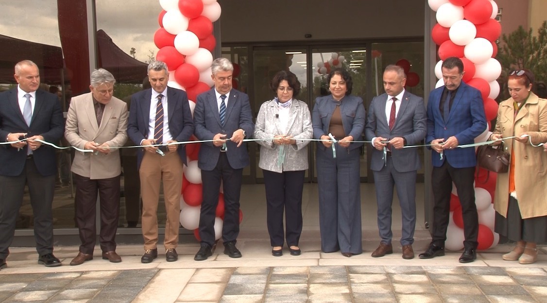 ESOGÜ Mutfak ve Yemekhane Tesisi düzenlenen törenle açıldı