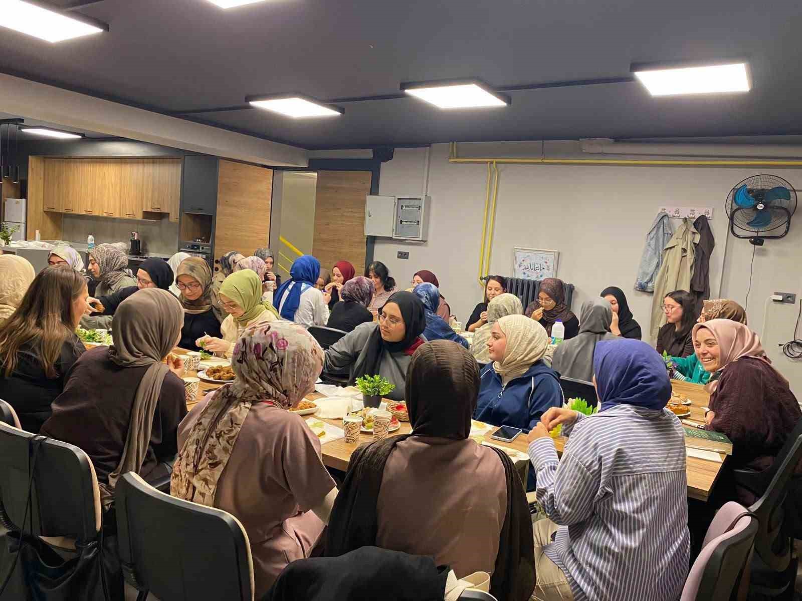Üniversite öğrencileri ADRM’de buluştu