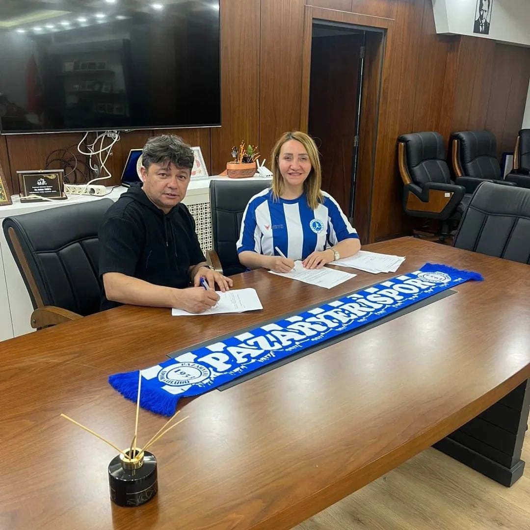 Pazaryerispor’da yeni sezon için imzalar atıldı