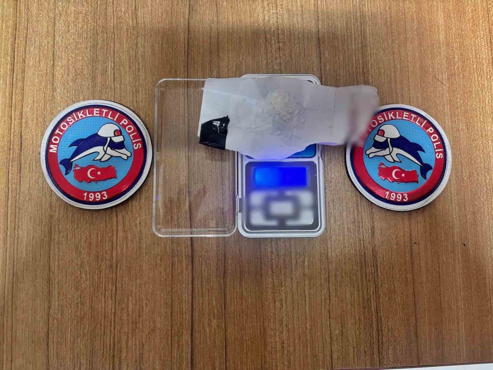 Polis toplam 1 milyon 45 bin 228 TL idari para cezası kesti