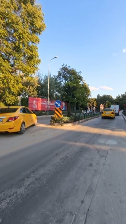 Eskişehir’de taksinin ters yön ihlali kamerada