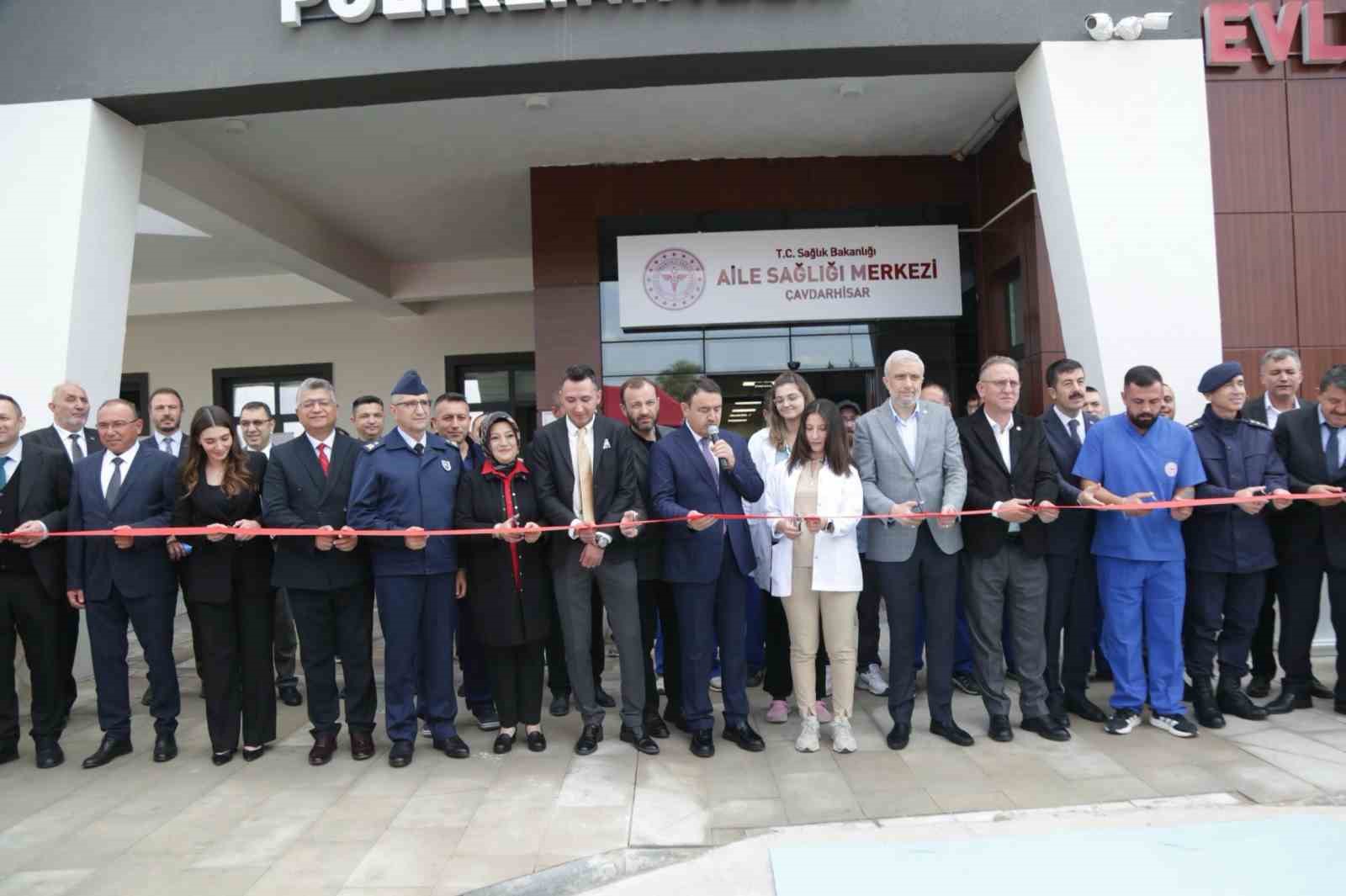 Çavdarhisar Devlet Hastanesi törenle hizmete açıldı