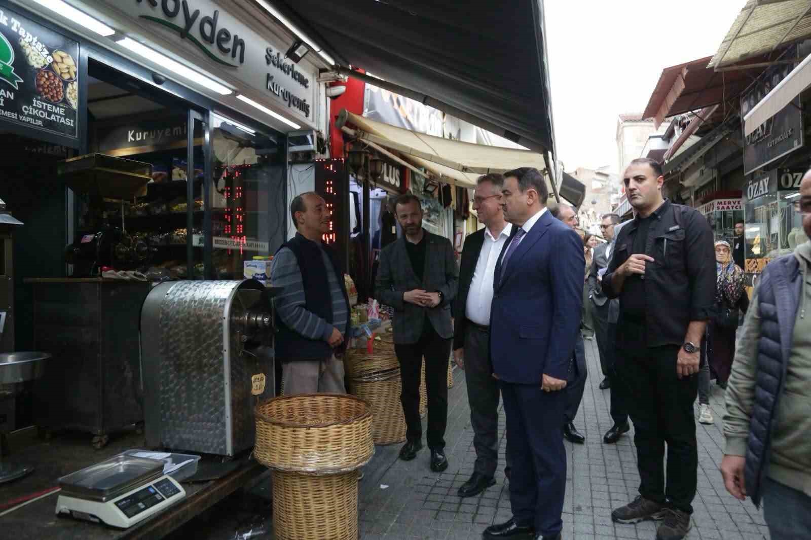 Kütahya’nın tarihi çarşısında dönüşüm başladı, 96 iş yeri yenilenecek